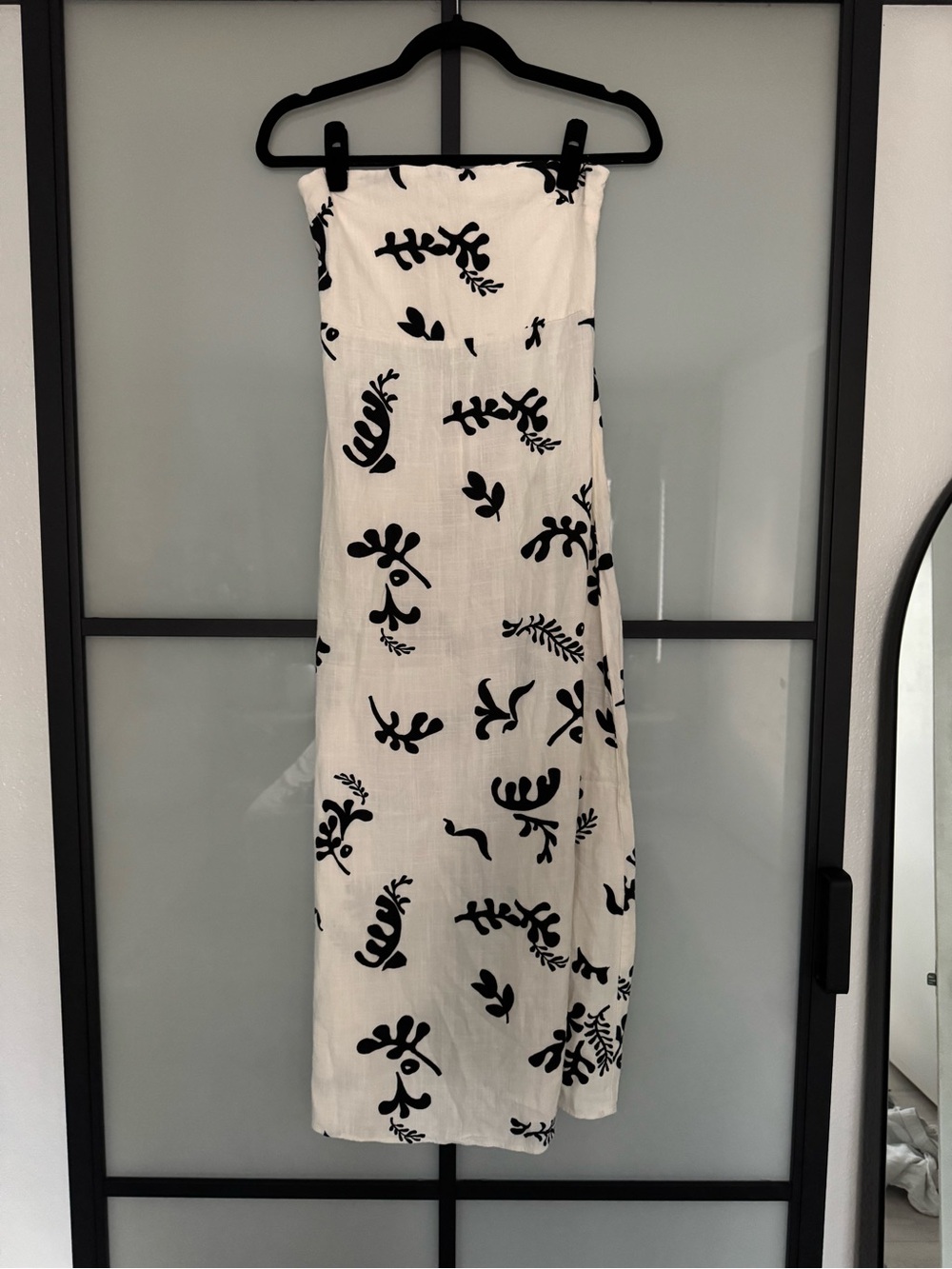 Paper Heart Black / White Strapless Linen Flower leaf print maxi dress MEDIUM